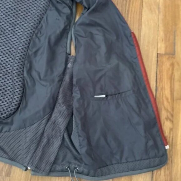 Vintage Tumi Rust Travel Vest Medium Men Cargo Outdoor Tactical - Picture 7 of 11